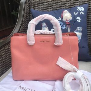 BNWT Michael Kors Savannah Large Satchel